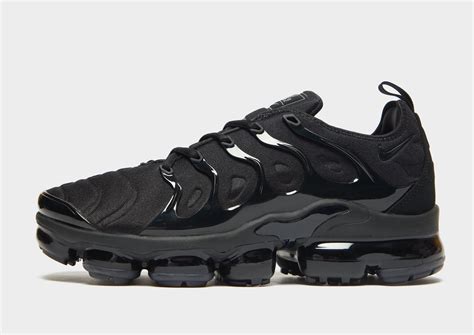 black VaporMax Plus size 10